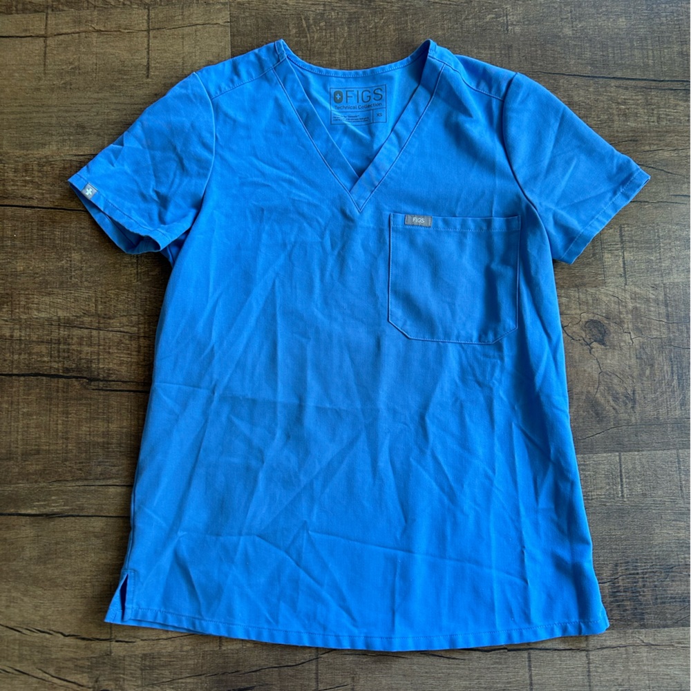 FIGS Ceil Blue Women’s Scrub Top